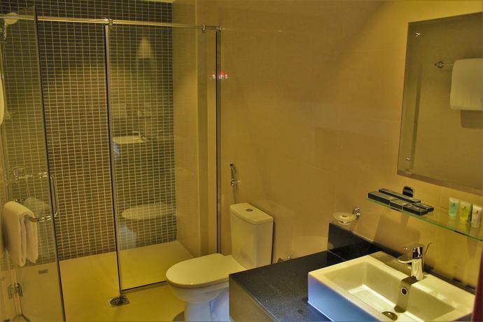 Imagen de la habitación del Hotel Muscat Express. Foto 6