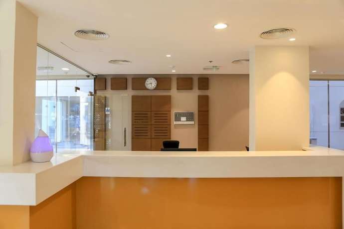 Imagen de los interiores del Hotel Muscat Inn. Foto 19