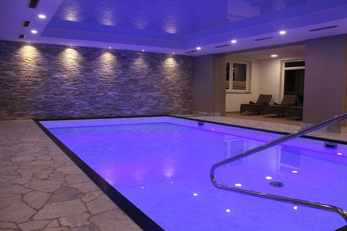 Imagen de la piscina del Hotel Muschinsky. Foto 13