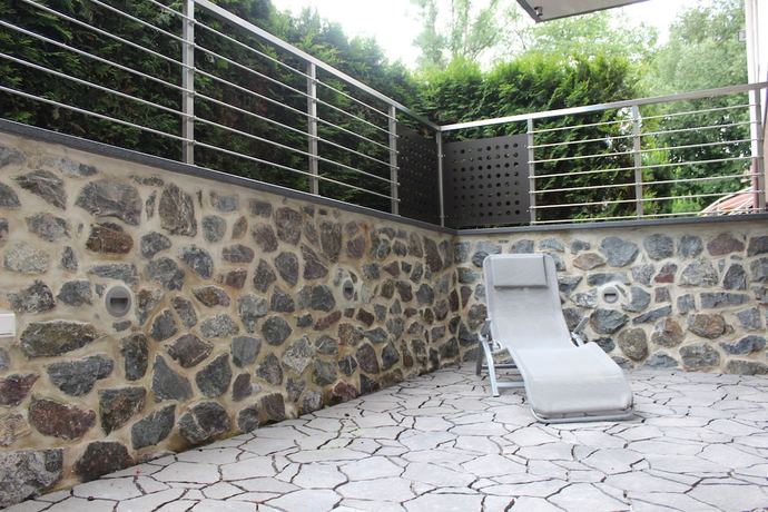 Imagen de la piscina del Hotel Muschinsky. Foto 17