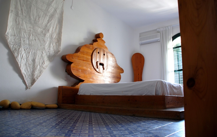 Imagen de la habitación del Hotel Museo Albergo D'arte Contemporanea Atelier Sul Mare. Foto 2