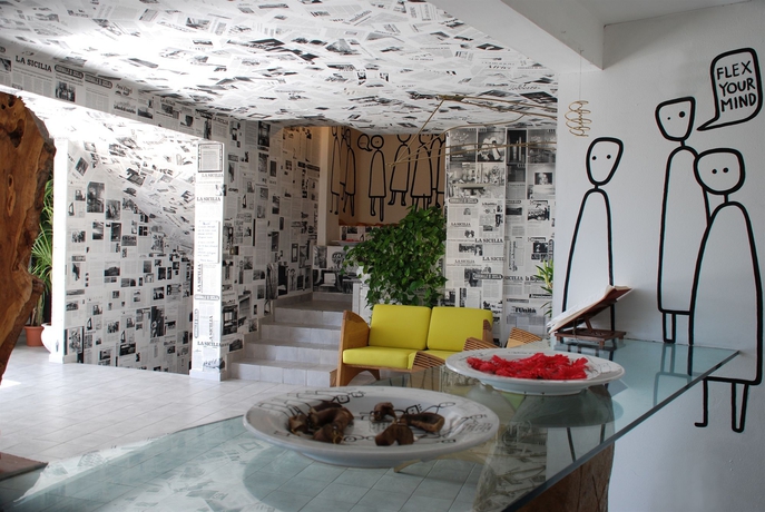 Imagen de los interiores del Hotel Museo Albergo D'arte Contemporanea Atelier Sul Mare. Foto 15