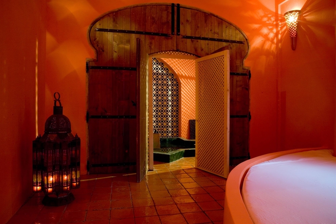 Imagen de los interiores del Hotel Museo Albergo D'arte Contemporanea Atelier Sul Mare. Foto 16