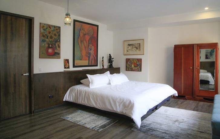 Imagen de la habitación del Hotel Museo San Moritz. Foto 17