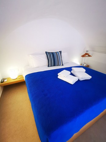 Imagen de la habitación del Hotel Muses Cycladic Suites. Foto 6