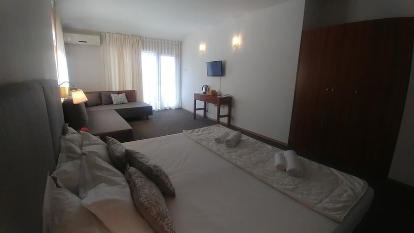 Imagen de la habitación del Hotel Muses. Foto 8