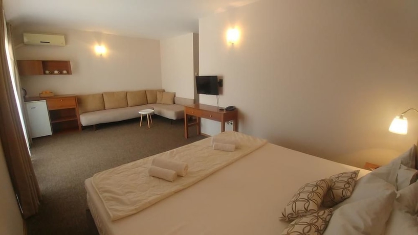 Imagen de la habitación del Hotel Muses, Sozopol. Foto 14