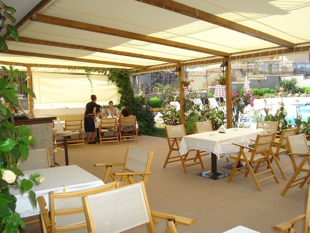 Imagen del bar/restaurante del Hotel Muses, Sozopol. Foto 4