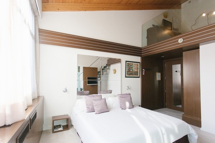 Imagen de la habitación del Hotel Museu Llegendes De Girona. Foto 6