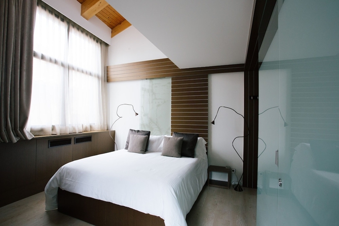 Imagen de la habitación del Hotel Museu Llegendes De Girona. Foto 7