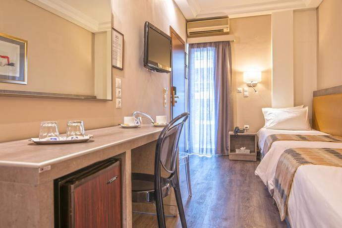 Imagen de la habitación del Hotel Museum, Atenas. Foto 5