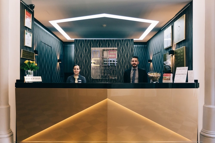 Imagen de los interiores del Hotel Museum Budapest. Foto 19