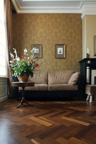 Imagen de los interiores del Hotel Museum Suites. Foto 13