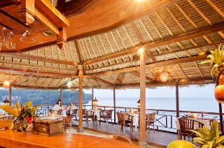 Imagen del bar/restaurante del Hotel Mushroom Beach Bungalows. Foto 10