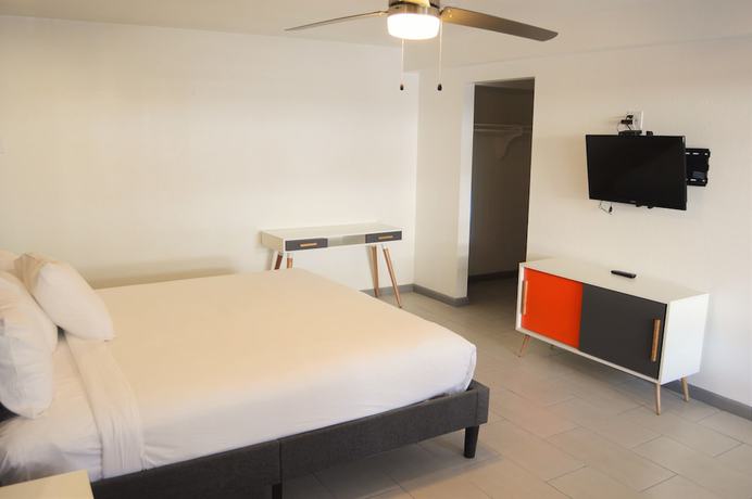 Imagen de la habitación del Hotel Musicland. Foto 3