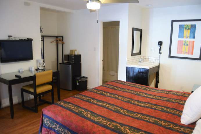Imagen de la habitación del Hotel Musicland. Foto 7