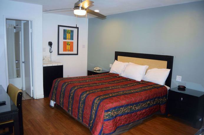 Imagen de la habitación del Hotel Musicland. Foto 17