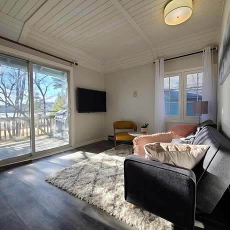 Imagen de la habitación del Hotel Muskoka Waterfront Retreat. Foto 8