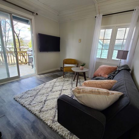 Imagen de la habitación del Hotel Muskoka Waterfront Retreat. Foto 14