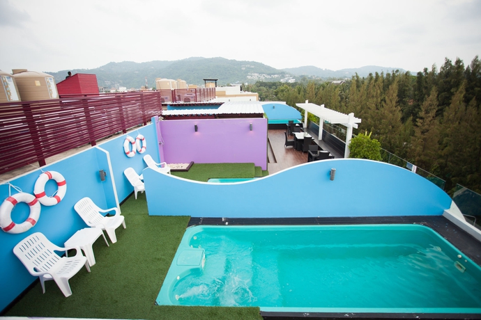 Imagen de la piscina del Hotel Must Sea Kata. Foto 13