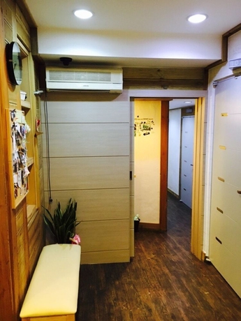 Imagen de los interiores del Hotel Must Stay. Foto 13