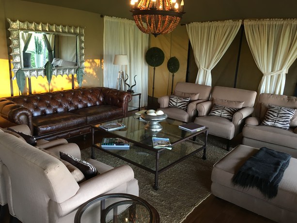 Imagen de los interiores del Hotel Mutara Camp. Foto 20