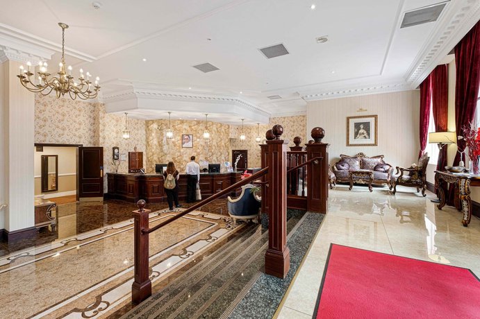 Imagen de los interiores del Hotel Muthu Belstead Brook. Foto 19