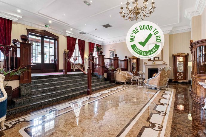 Imagen de los interiores del Hotel Muthu Belstead Brook. Foto 20