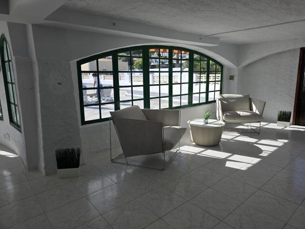 Imagen de los interiores del Hotel Muthu La Perla Tenerife. Foto 4