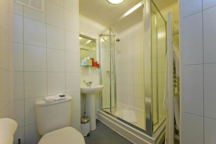 Imagen general del Hotel Muthu Queens Hotel. Foto 6