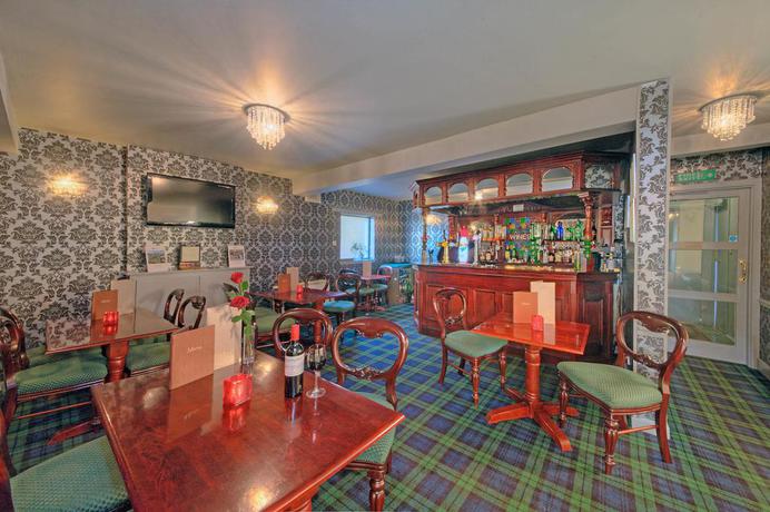 Imagen del bar/restaurante del Hotel Muthu Queens Hotel. Foto 10