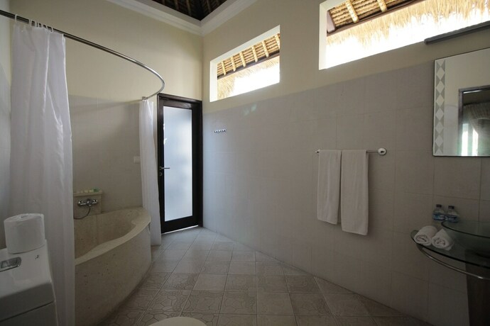 Imagen de la habitación del Hotel Mutiara Bali. Foto 27