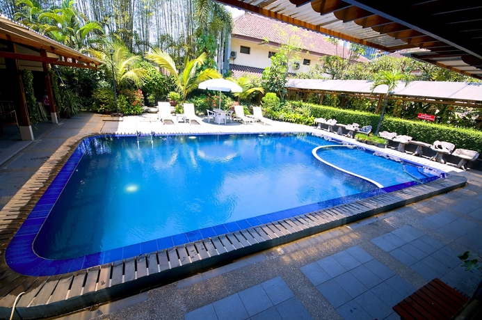 Imagen de la piscina del Hotel Mutiara, Bandung. Foto 15