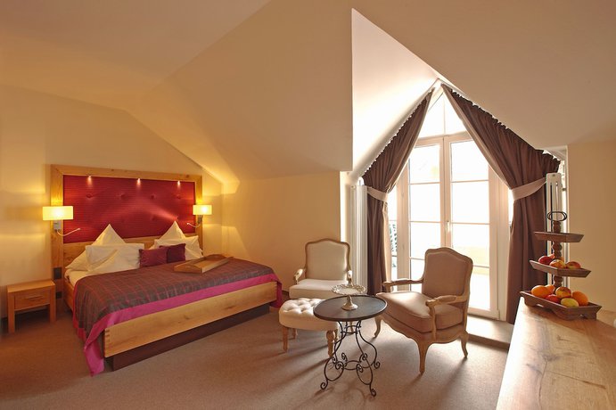 Imagen de la habitación del Hotel M&uuml;hlbach Thermal Spa and Romantik. Foto 11