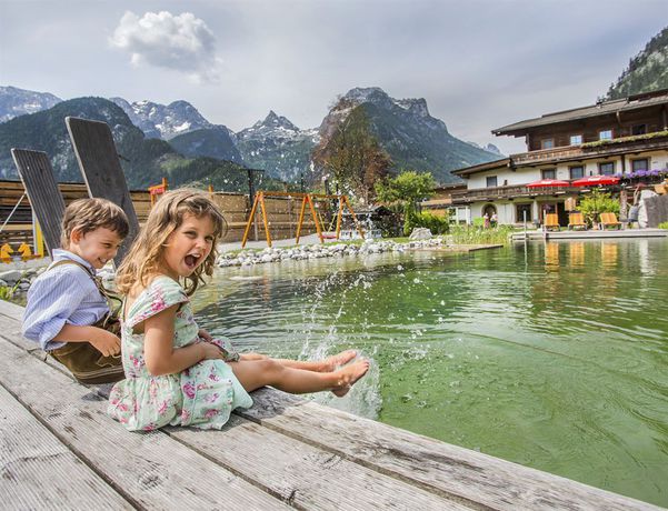 Imagen de los exteriores del Hotel M&uuml;hlpointhof. Foto 13