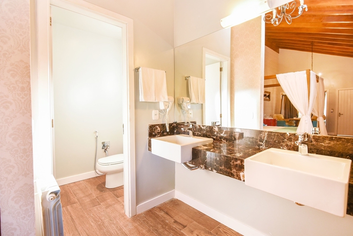 Imagen de la habitación del Hotel M&uuml;ller & Fioreze. Foto 5