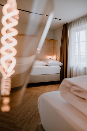 Imagen de la habitación del Hotel Müllers Self-Check-In. Foto 13