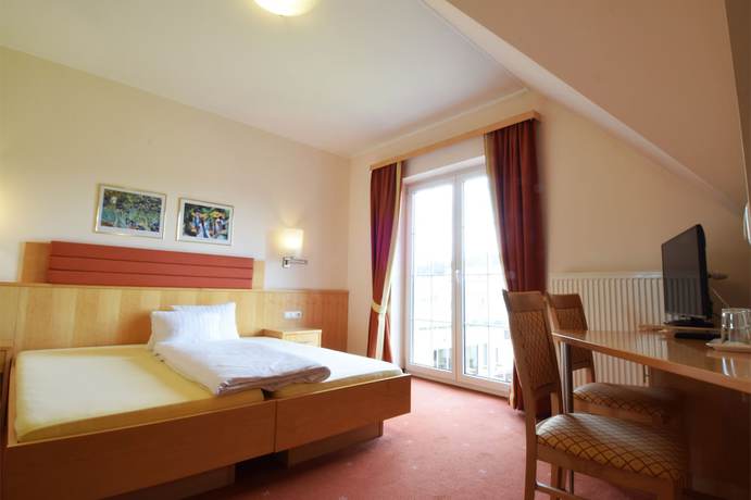 Imagen de la habitación del Hotel M&uuml;llner. Foto 2