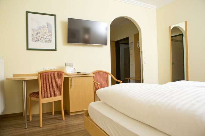 Imagen de la habitación del Hotel M&uuml;llner. Foto 4