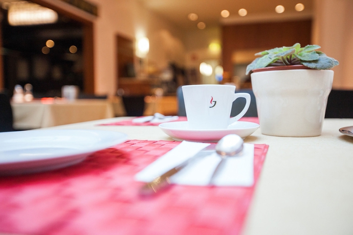 Imagen del bar/restaurante del Hotel Münchner Hof. Foto 5