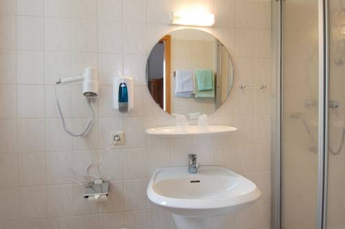 Imagen de la habitación del Hotel M&uuml;nchner L&ouml;wenbr&auml;u. Foto 3