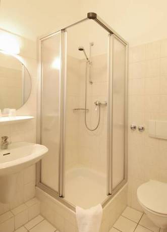 Imagen de la habitación del Hotel M&uuml;nchner L&ouml;wenbr&auml;u. Foto 5