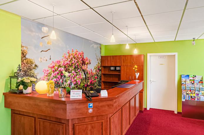 Imagen de los interiores del Hotel Münkel. Foto 19