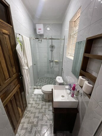 Imagen general del Hotel Muyenga. Foto 9