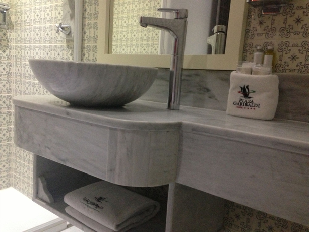 Imagen de la habitación del Hotel Mx Garibaldi. Foto 5