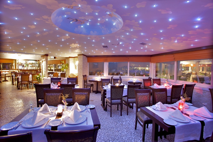 Imagen del bar/restaurante del Hotel My Assos. Foto 3