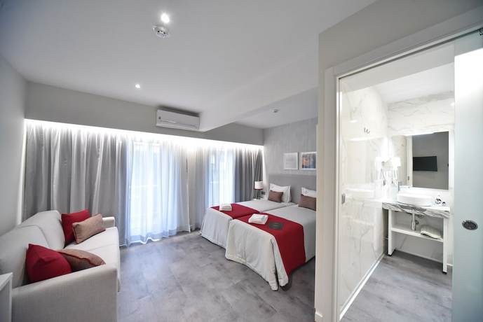 Imagen de la habitación del Hotel My Charm Lisbon Suites. Foto 4