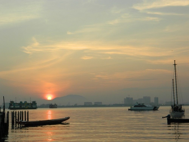 Imagen de los exteriores del Hotel My Chew Jetty. Foto 11