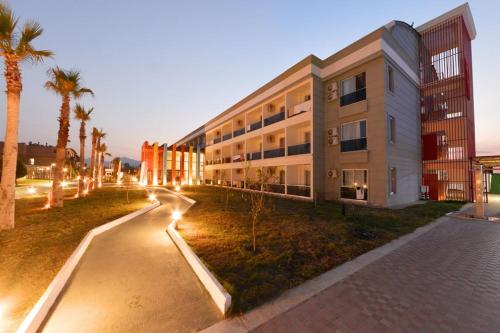 Imagen general del Hotel My Collection Hotella Resort & Spa. Foto 9