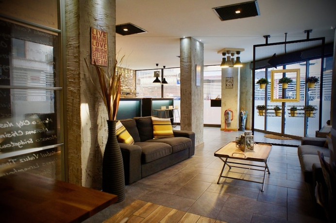 Imagen de los interiores del Hotel My Dora. Foto 18